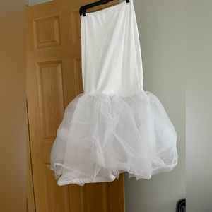 Trumpet petticoat for mermaid wedding dresses
